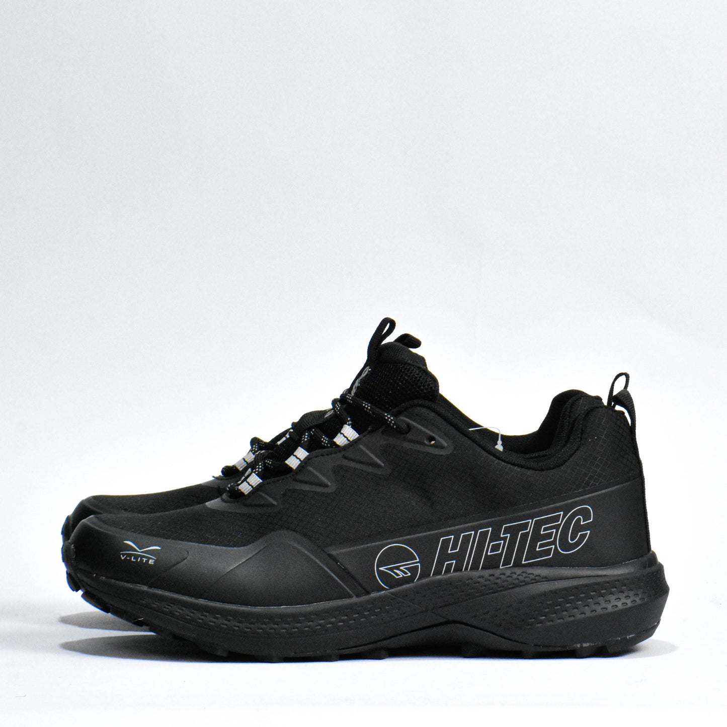 HI-TEC Geo-Walker Bay Trail